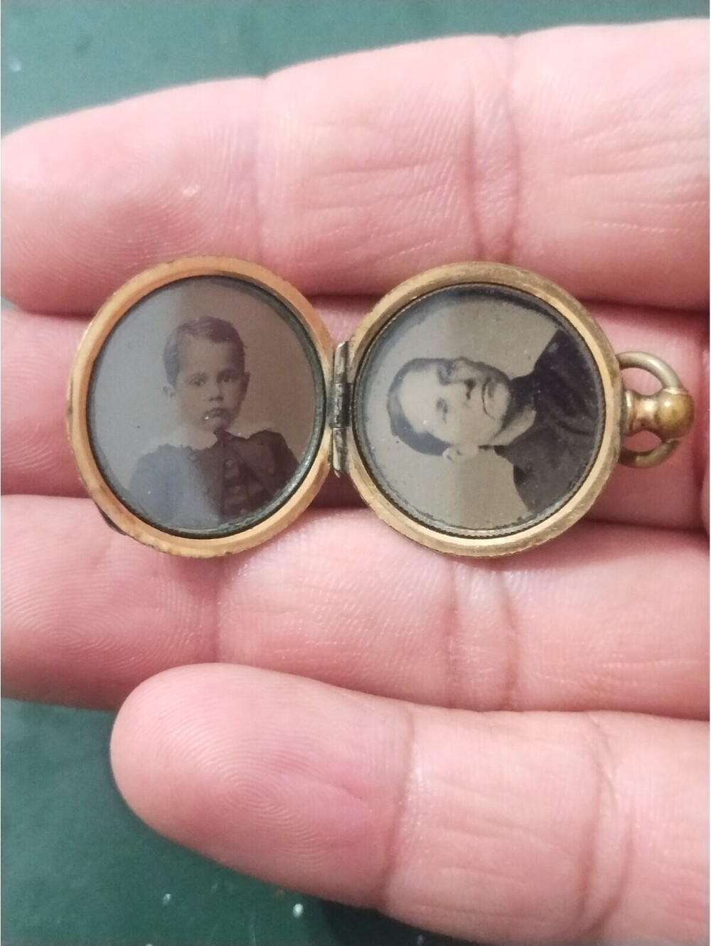 Vintage 10 Carat Yellow Rolled Gold Front and Back Locket